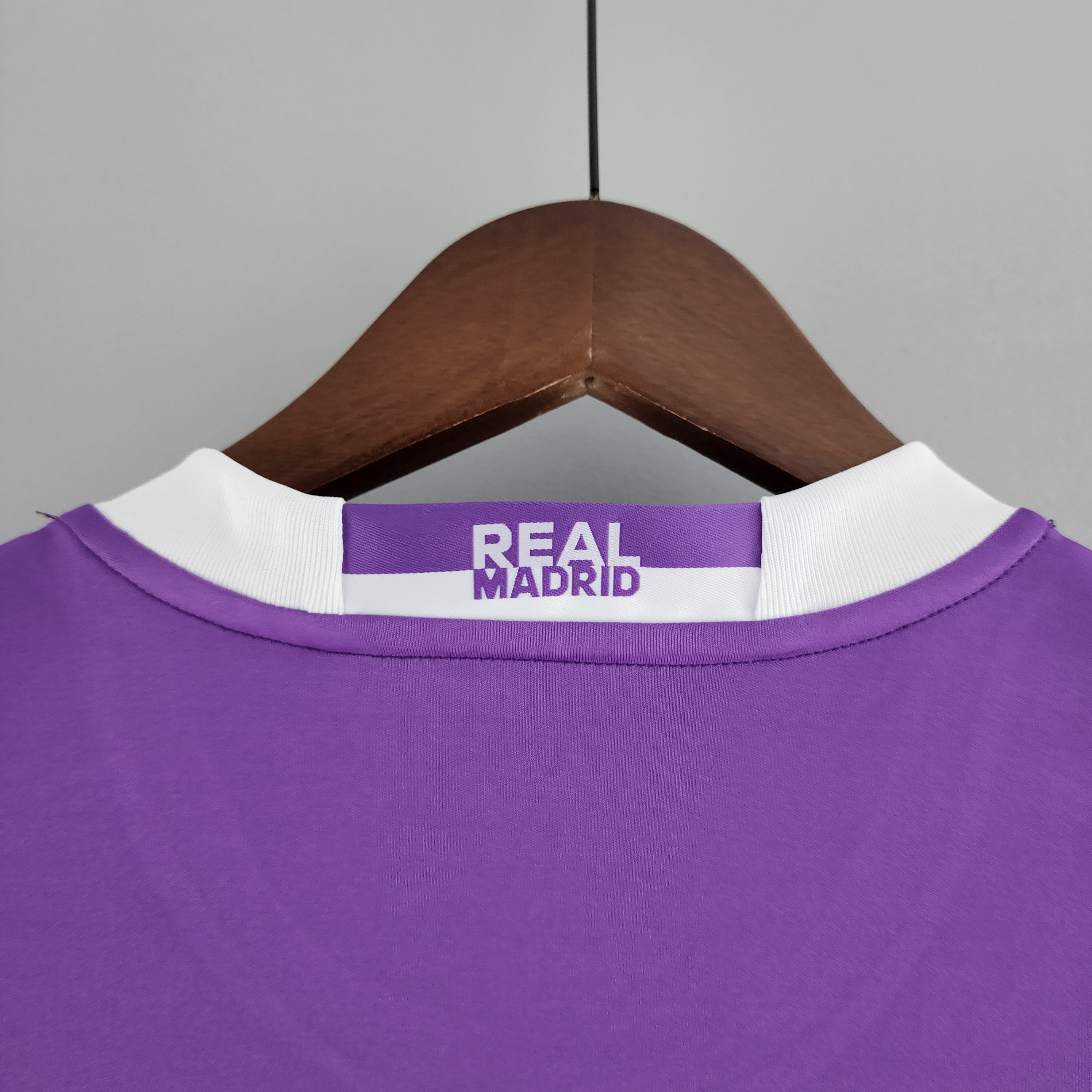 Camiseta Real Madrid Visita Retro 2016/17