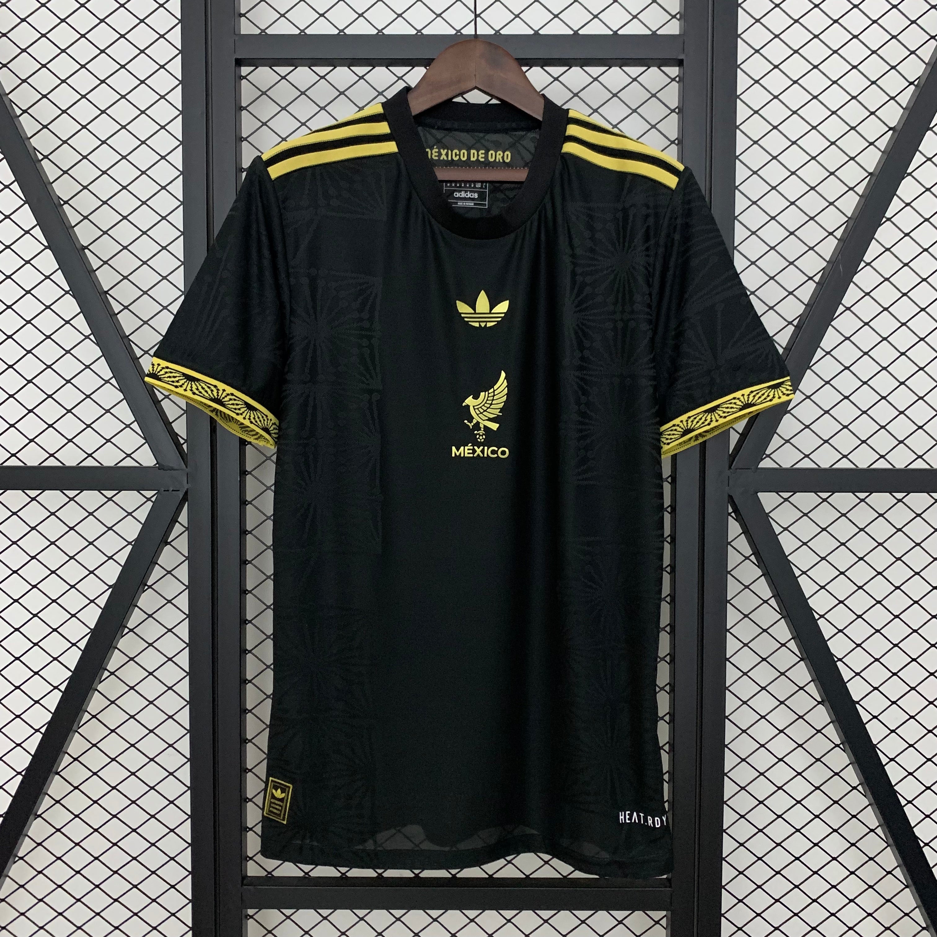 México Edición Especial Negra 2025/26 Versión Fan