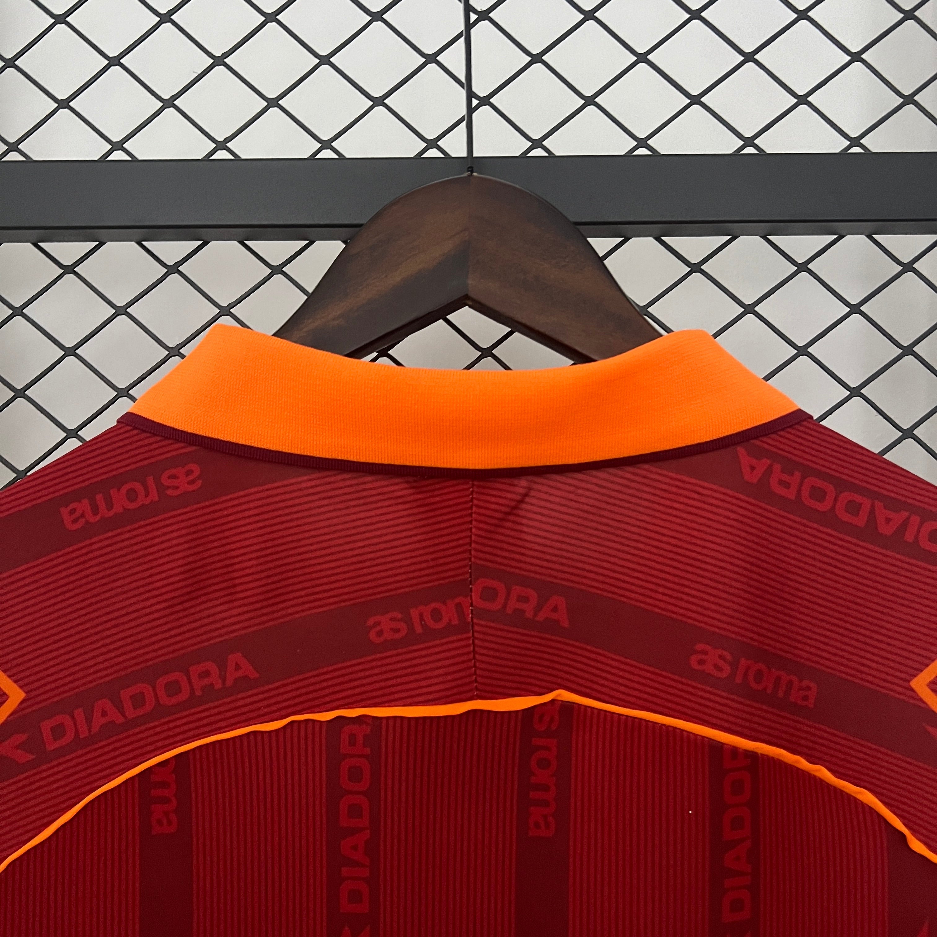Camiseta AS Roma Local Retro 1999/00 Versión Fan
