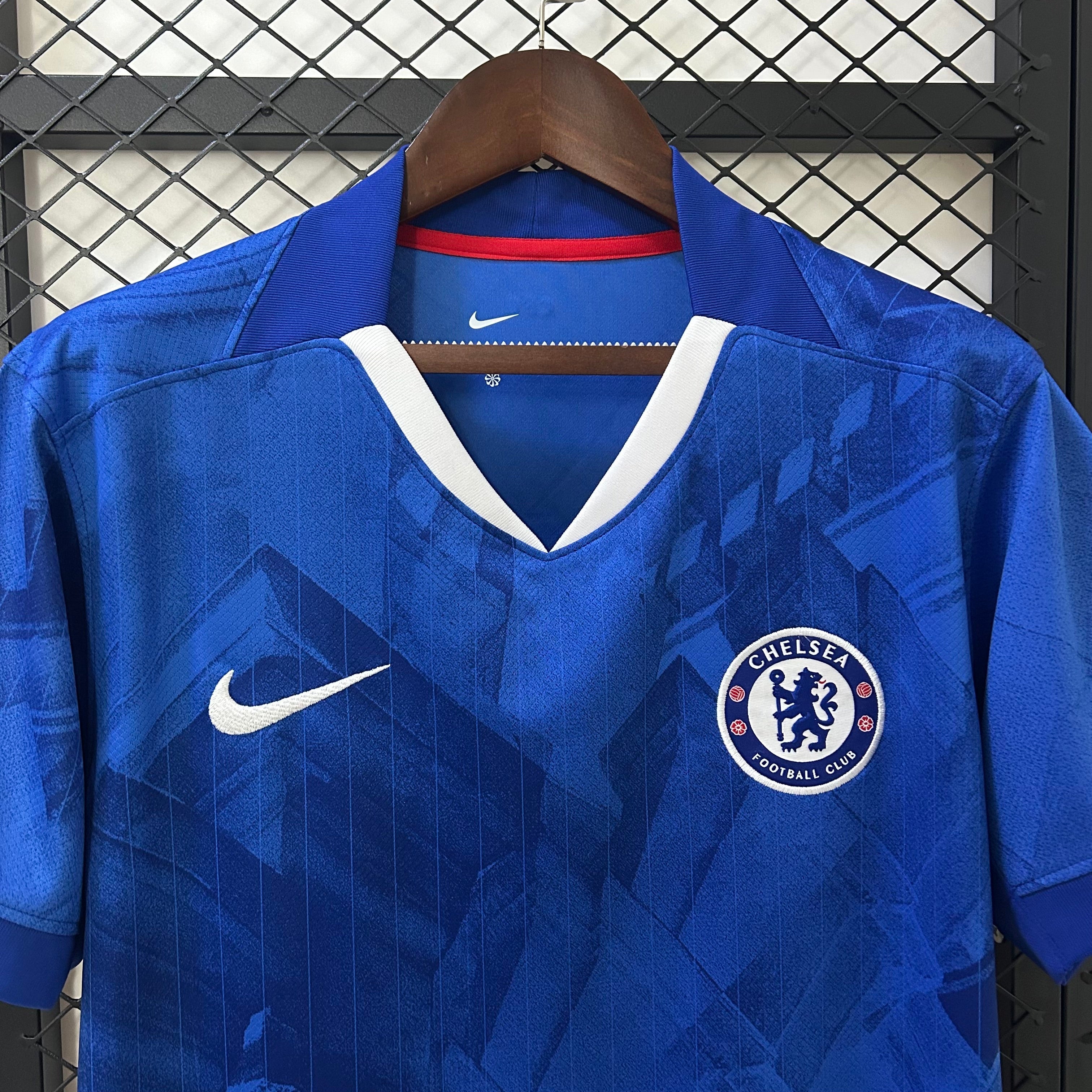 Chelsea Local 2025/26 Versión Fan