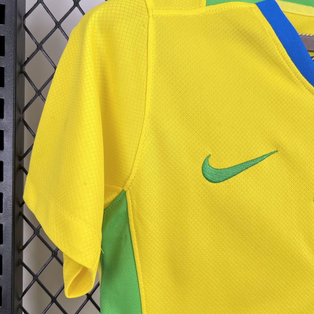 Camiseta Brasil Local 2025/26 Versión Mujer
