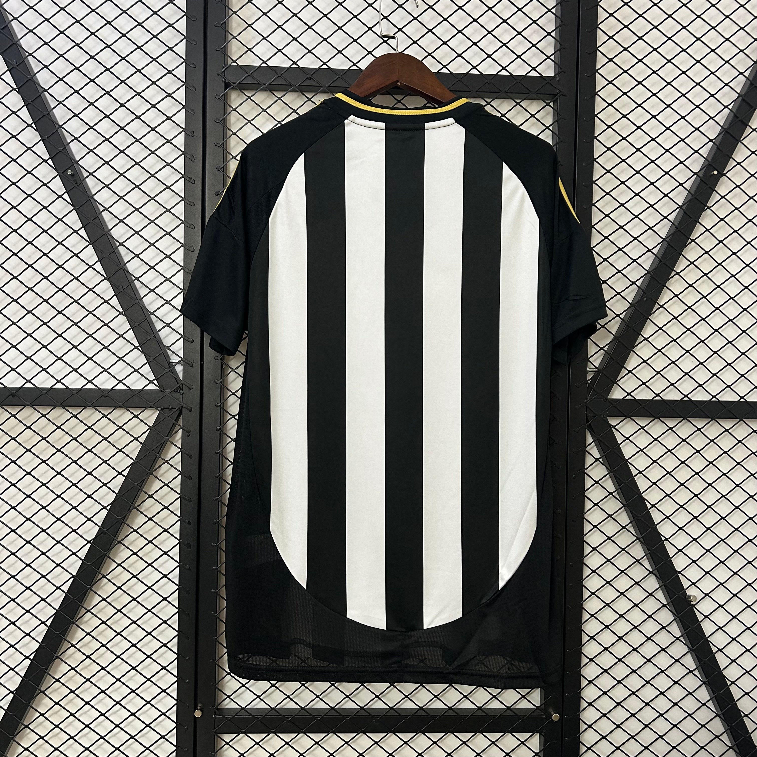 Camiseta Atlético Mineiro Local 2025/26 Versión Fan