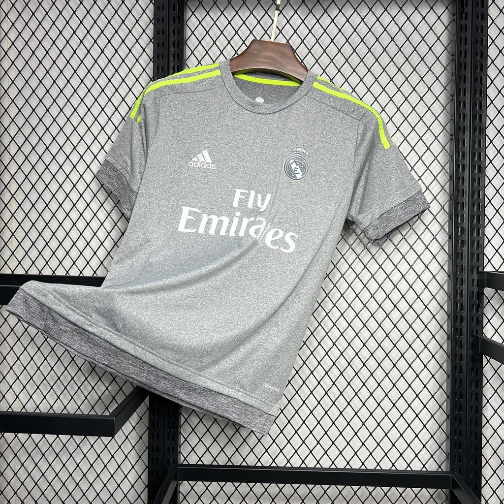 Camiseta Real Madrid Visita Retro 2015/16
