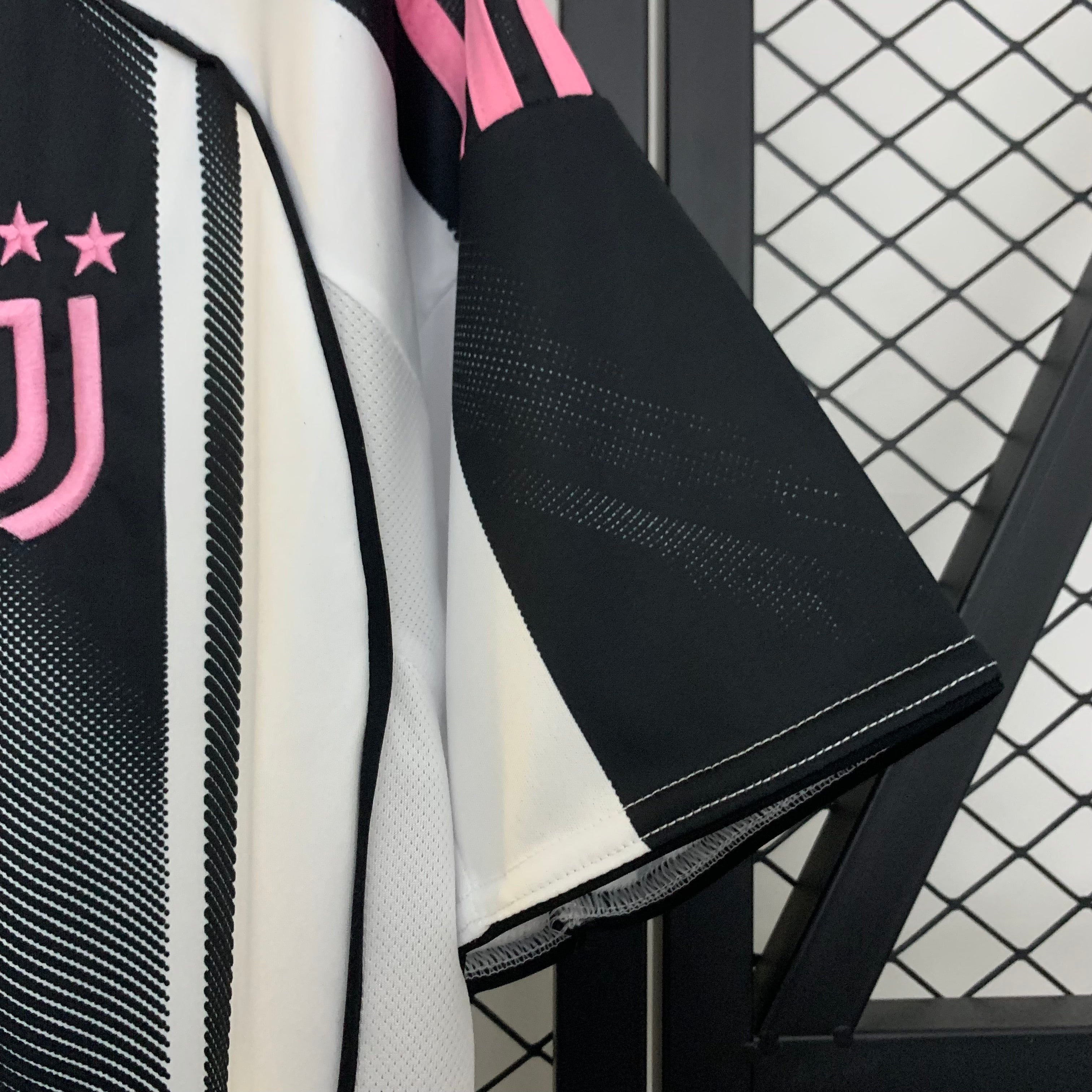 Juventus Local 2025/26 Versión Fan