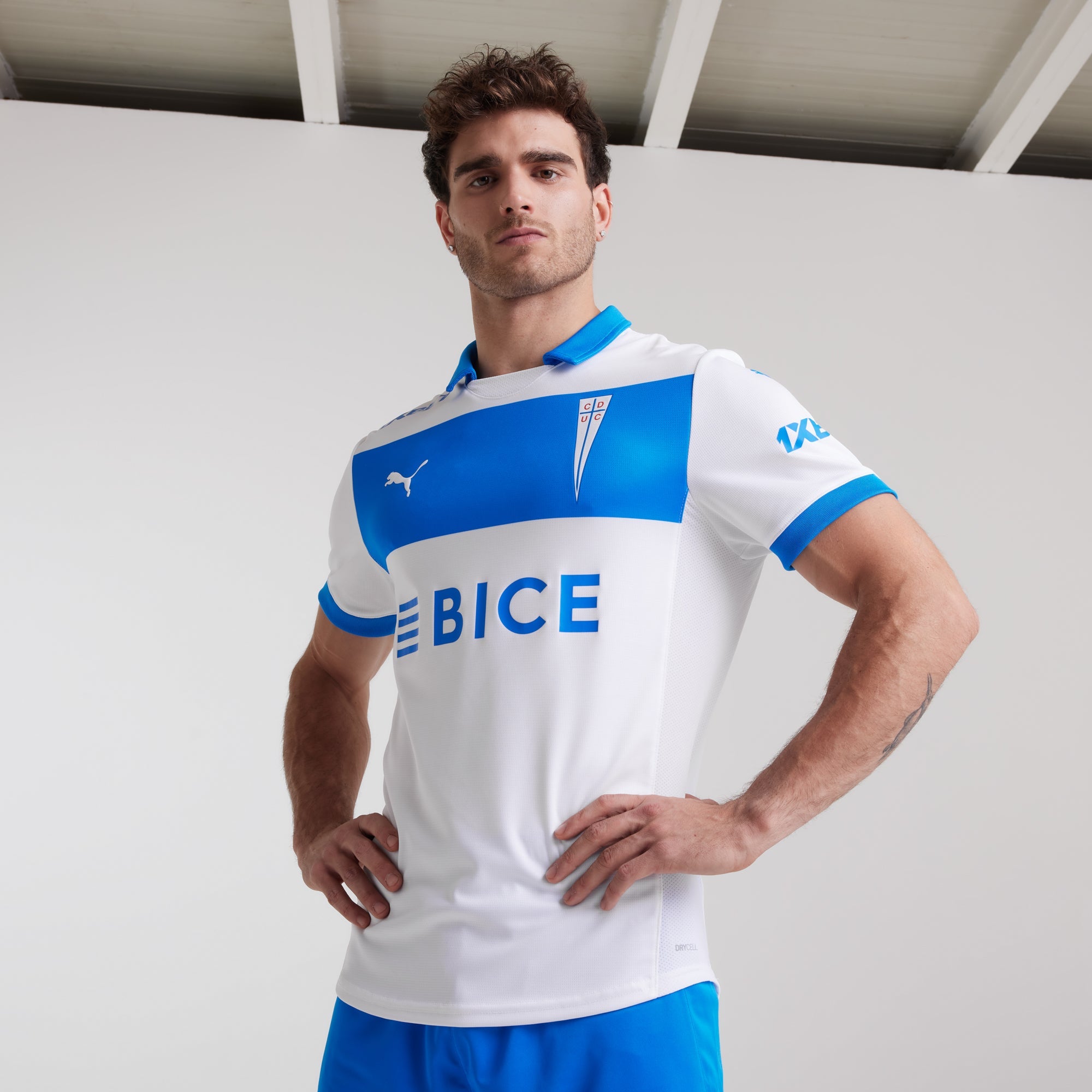 Camiseta Puma Universidad Católica Local 2025 Adulto
