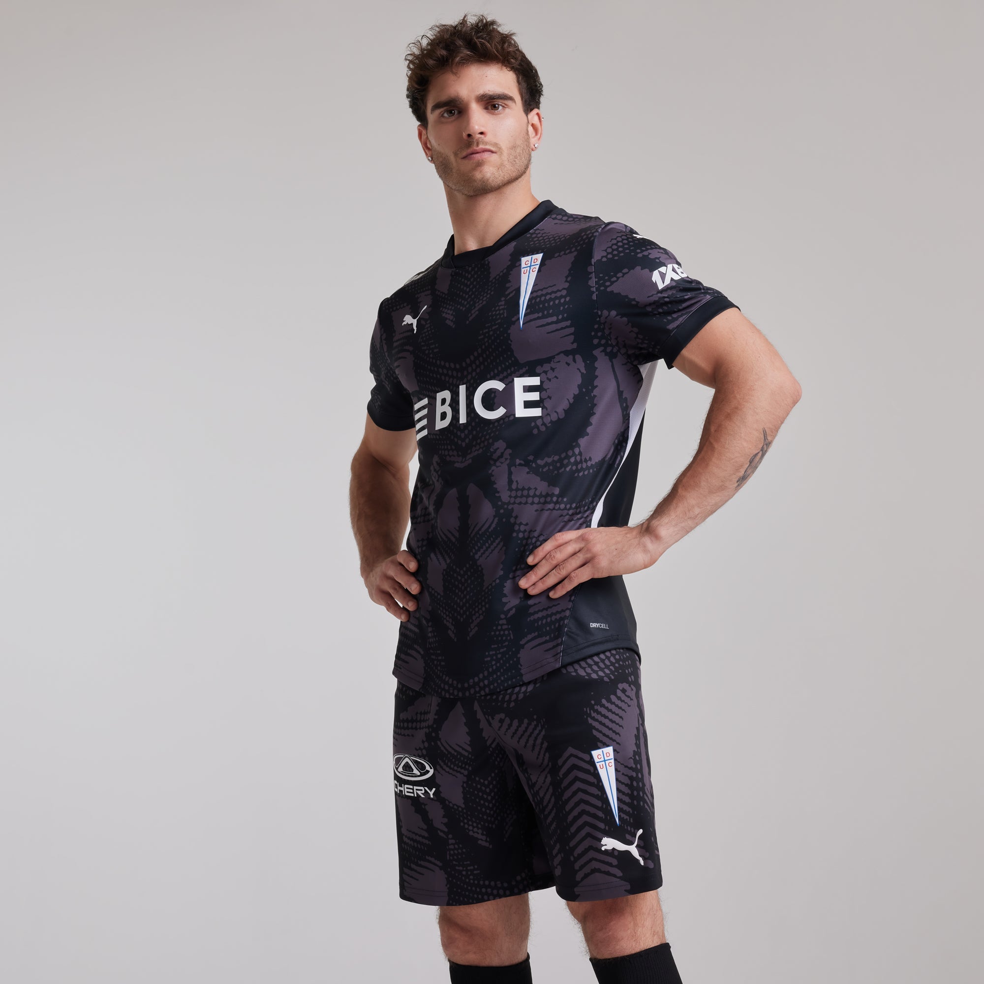 Camiseta Puma Universidad Católica Arquero 2025 Adulto