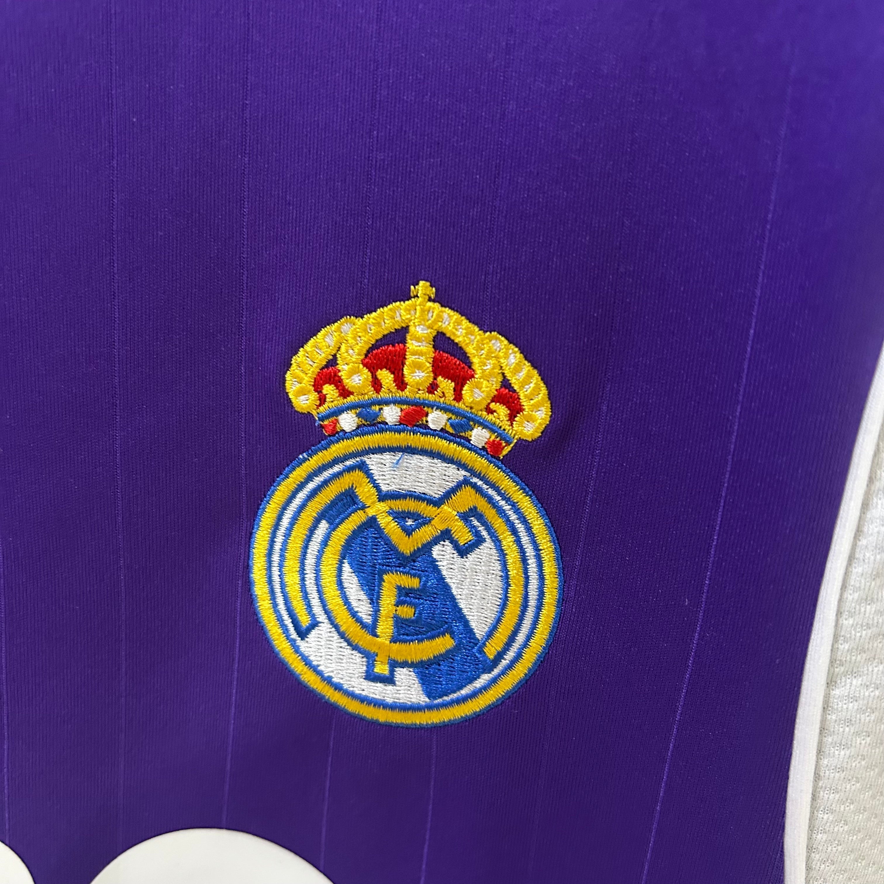 Camiseta Real Madrid Tercera Retro 2006/07 Versión Fan