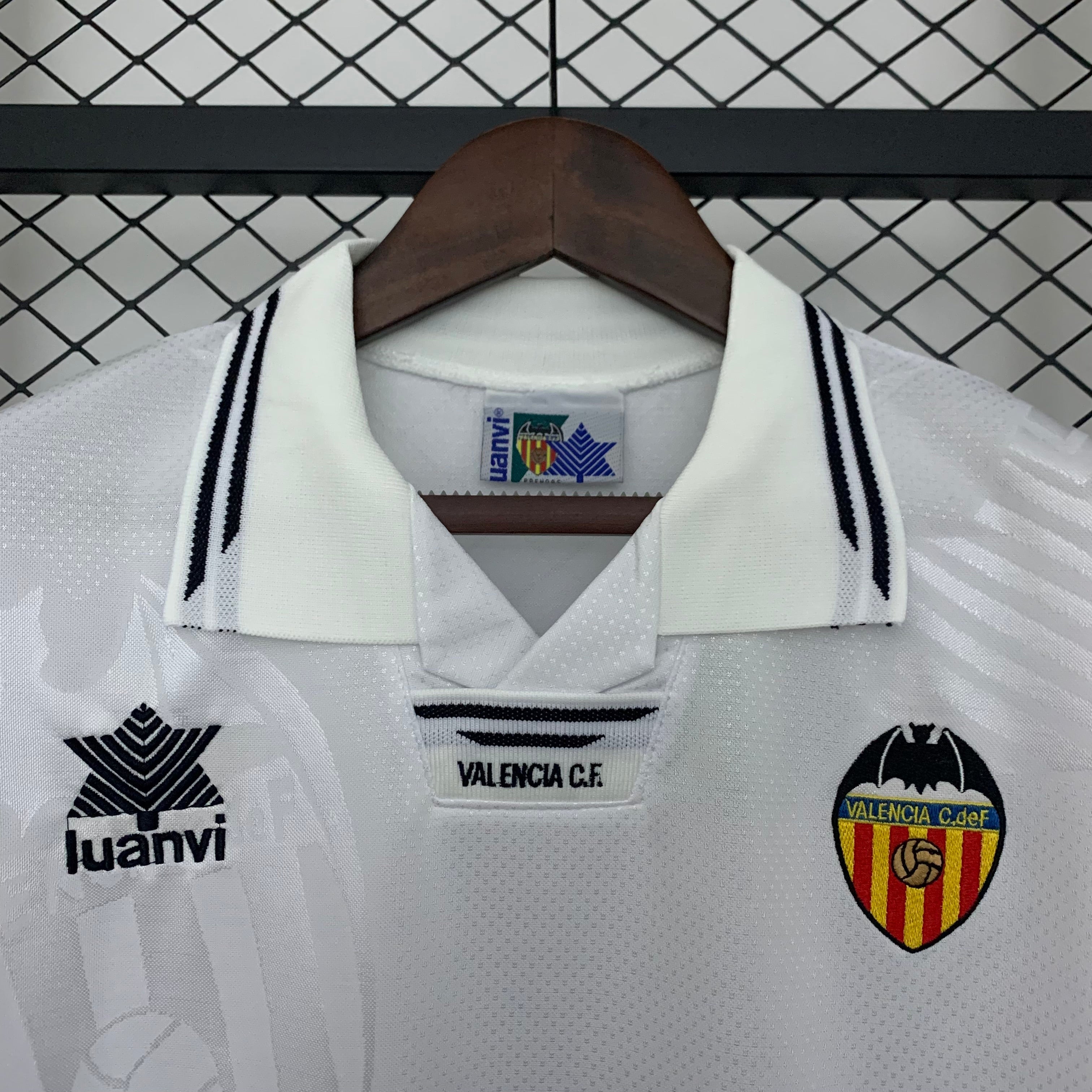 Camiseta Valencia CF Local Retro 1998/99 Versión Fan