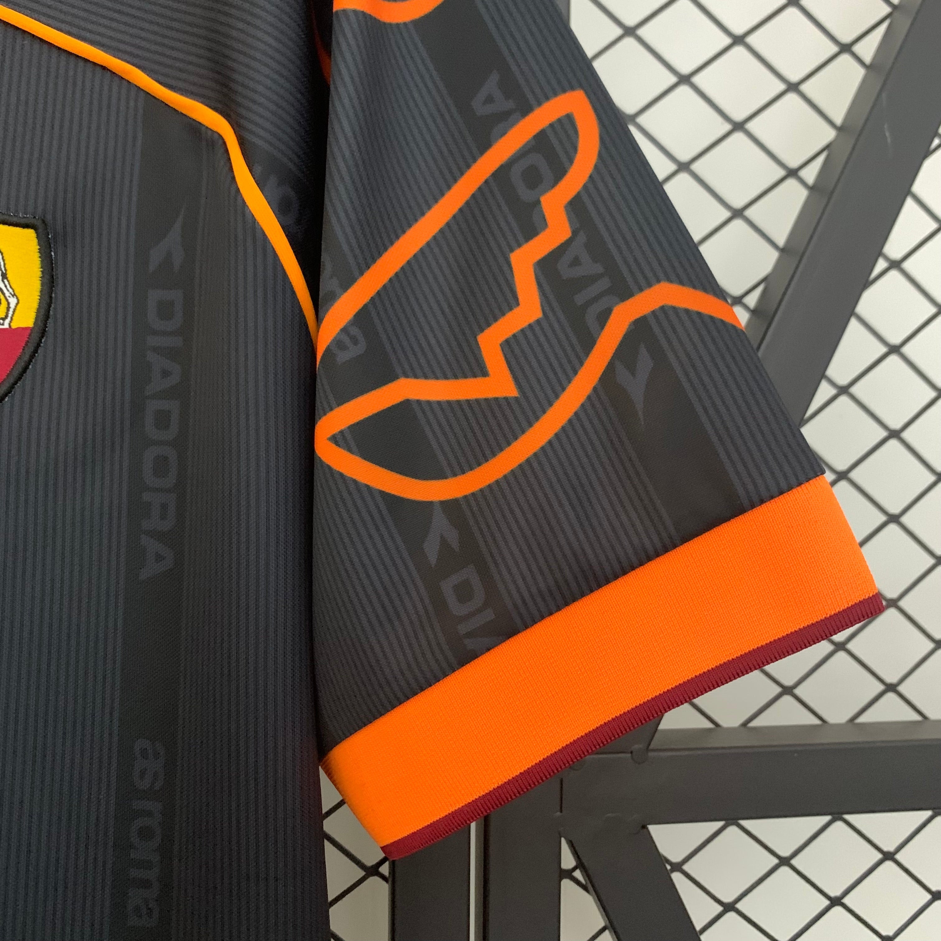 Camiseta AS Roma Visita Retro 1999/00 Versión Fan