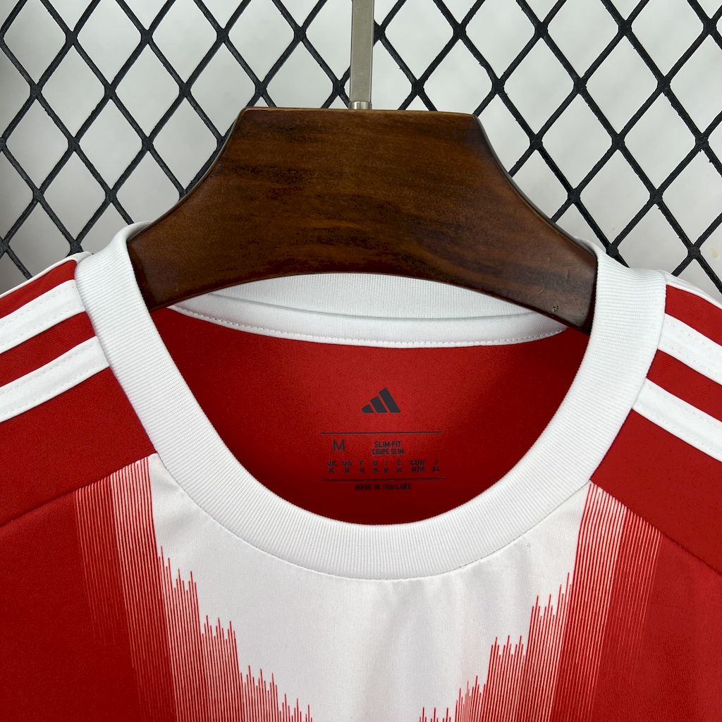 Bayern Munich Local 2025/26 Versión Fan