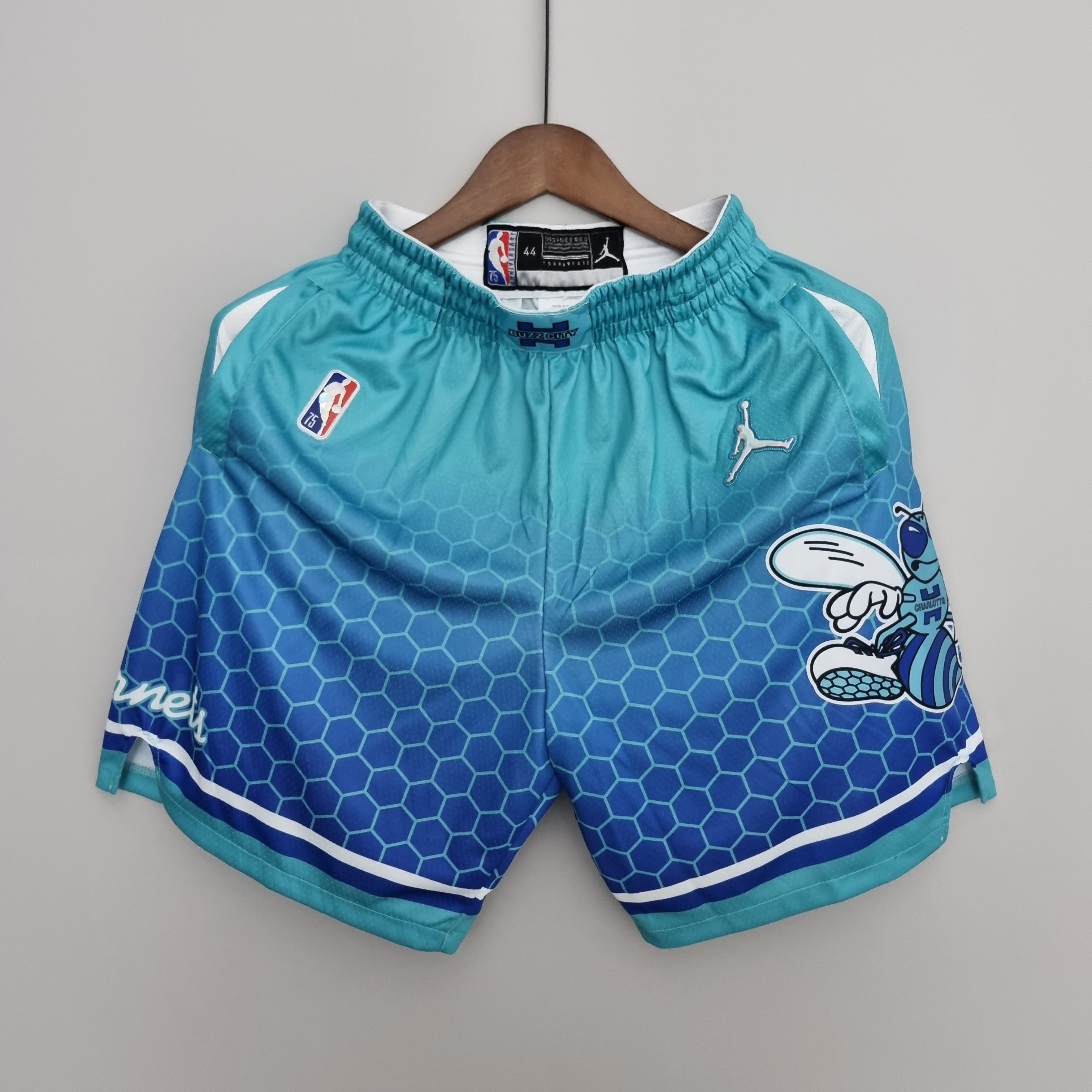 Camiseta Charlotte Hornets "Urban Edition" Shorts Azules