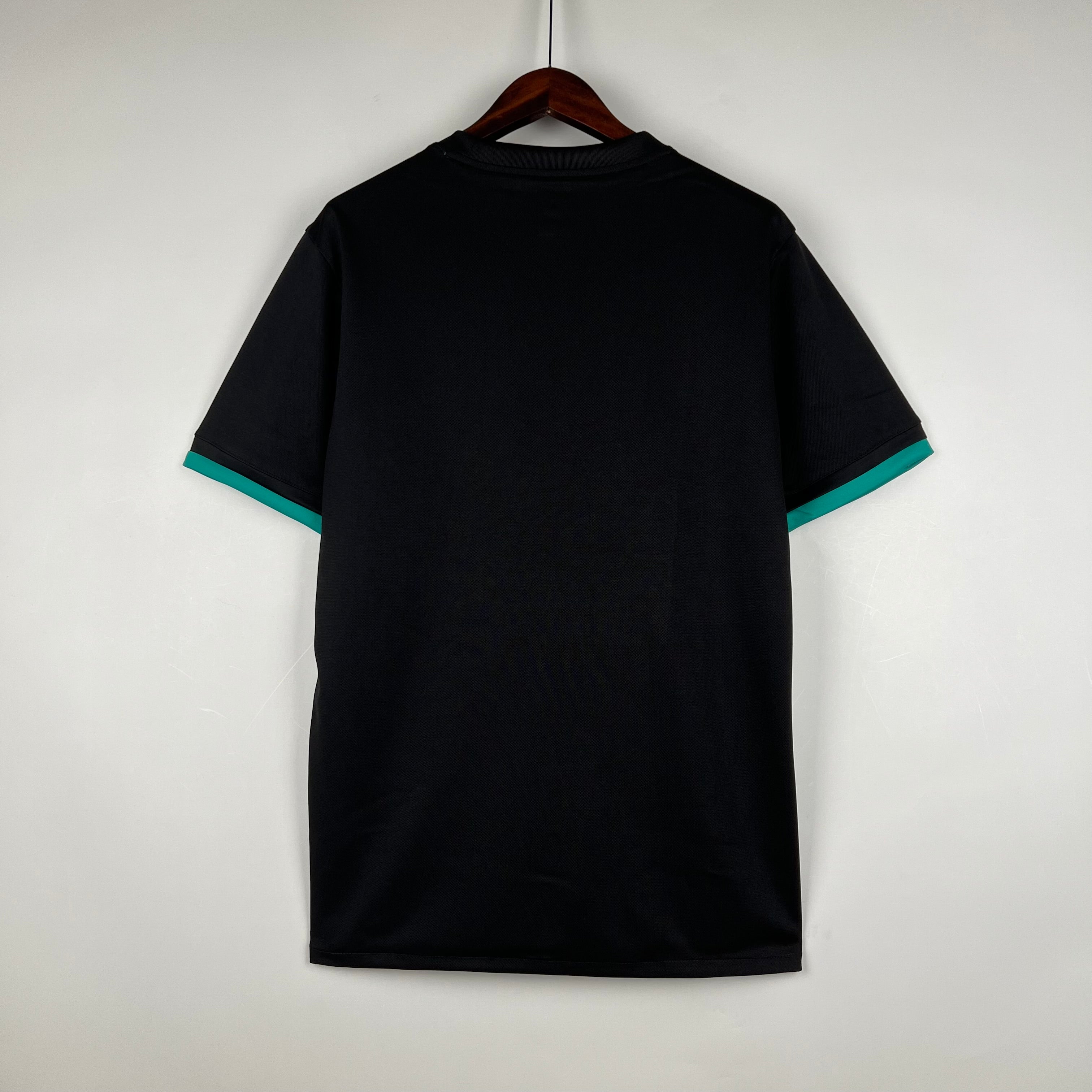 Camiseta Real Madrid Visita Retro 2017/18