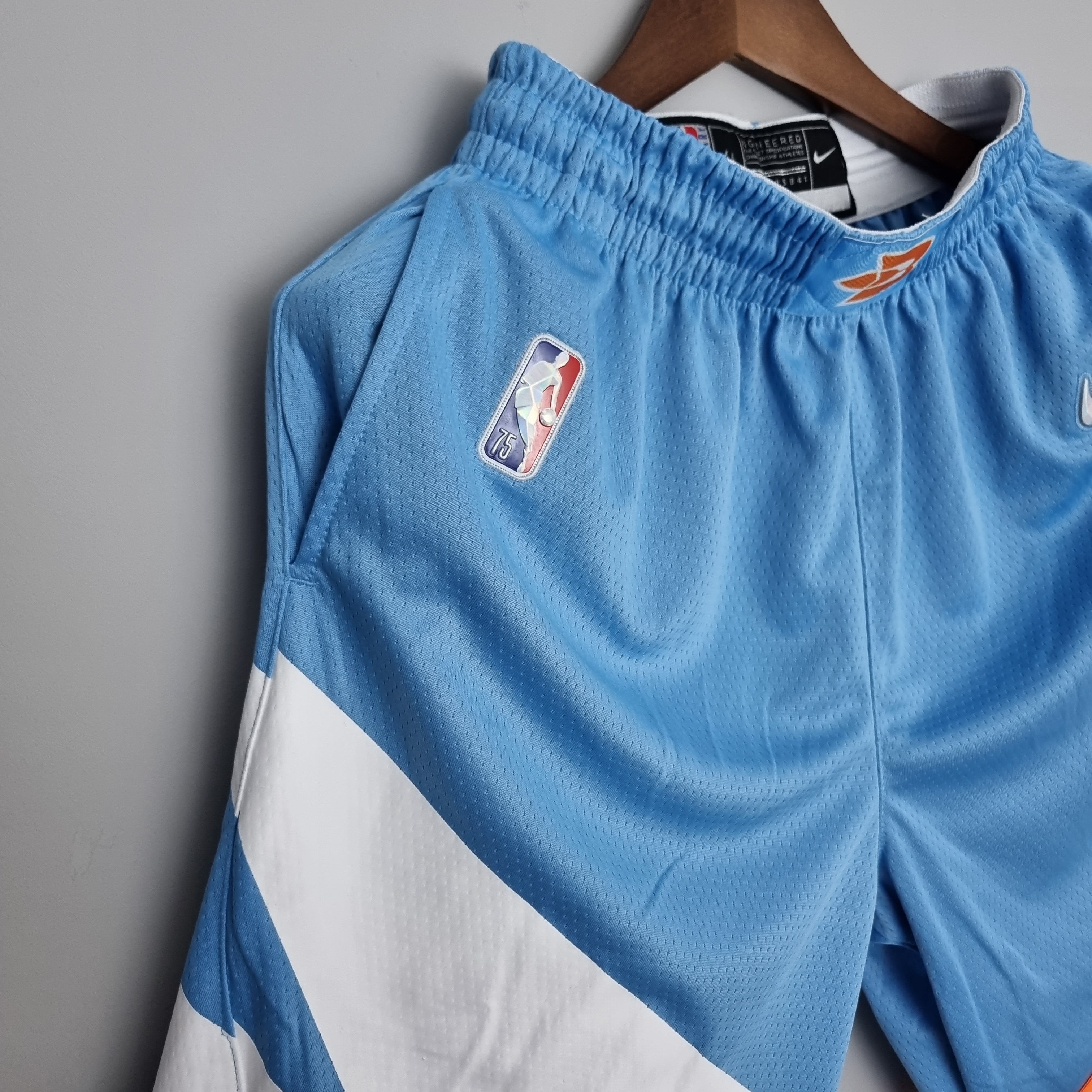 Camiseta Los Angeles Clippers "City Edition" Shorts Celestes
