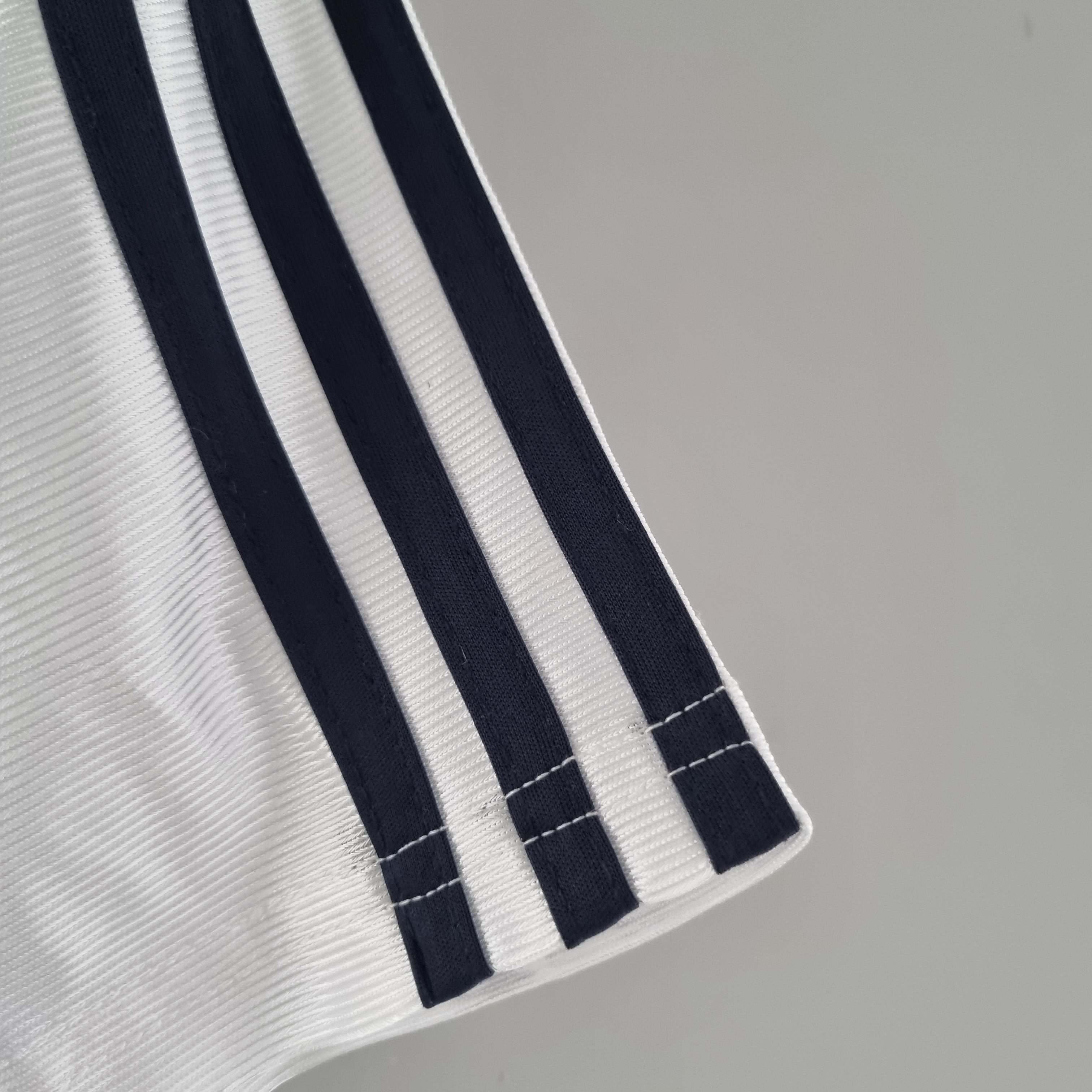 Camiseta Real Madrid Local Retro 2000