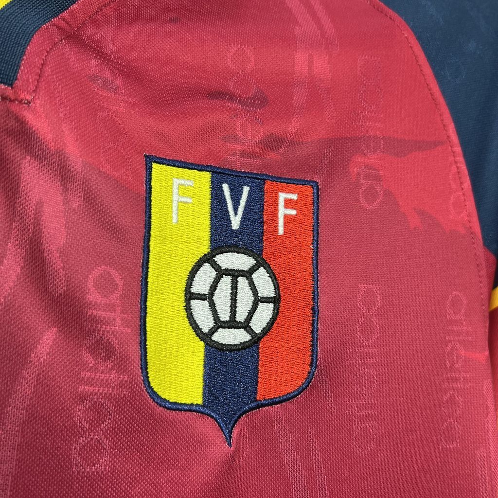Camiseta Retro Venezuela 2000 🇻🇪 – Orgullo Vinotinto