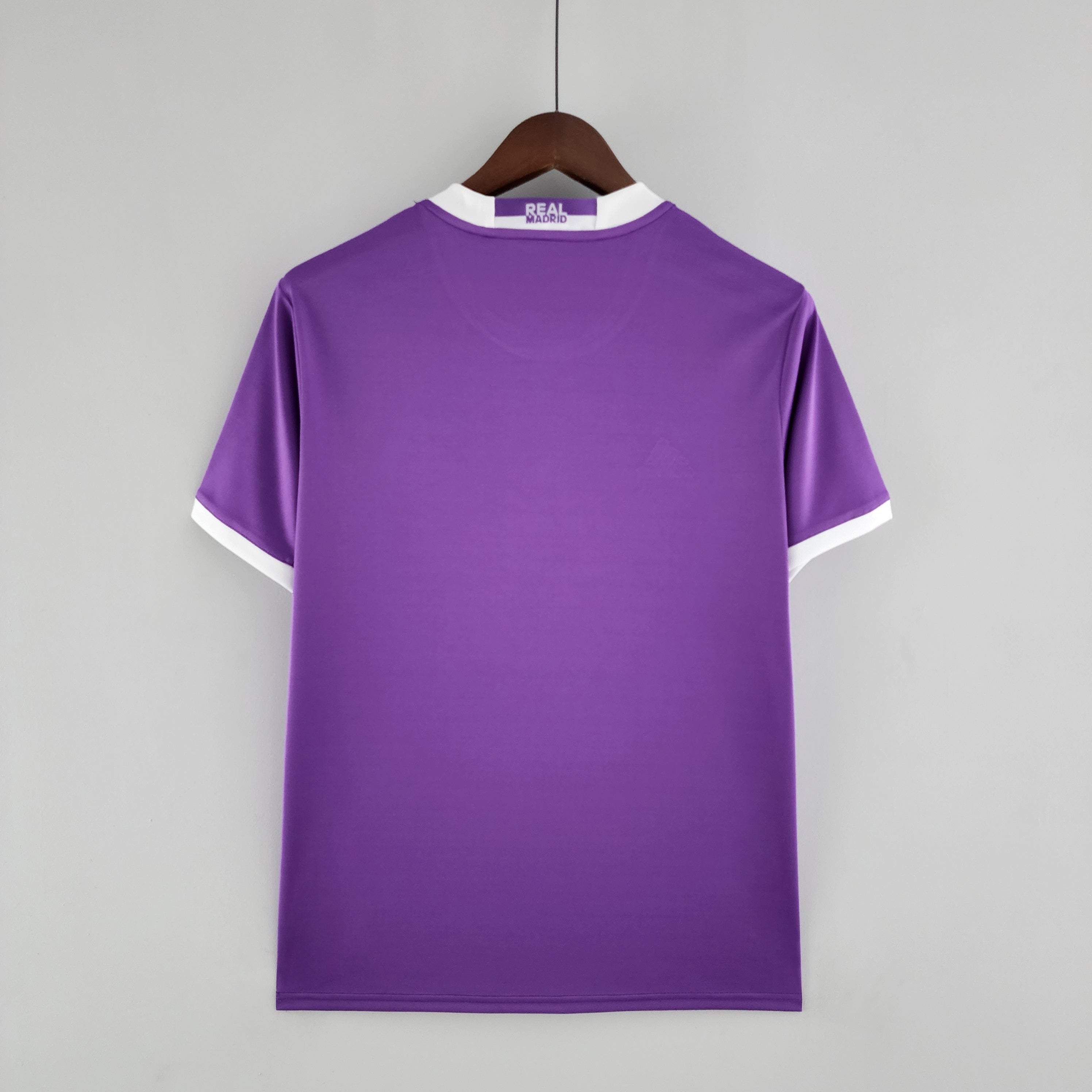 Camiseta Real Madrid Visita Retro 2016/17