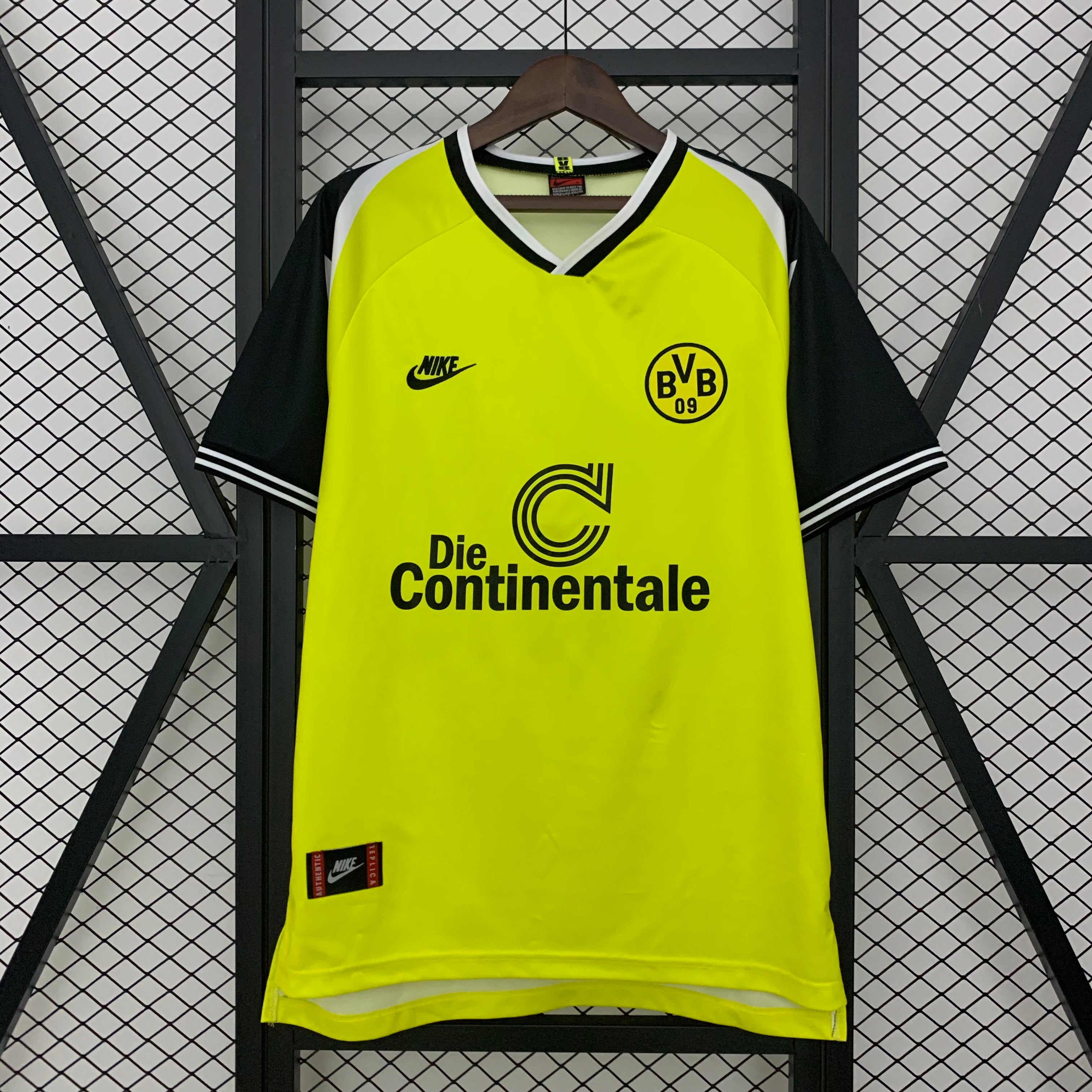 Camiseta Borussia Dortmund Local Retro 1995/96 Versión Fan