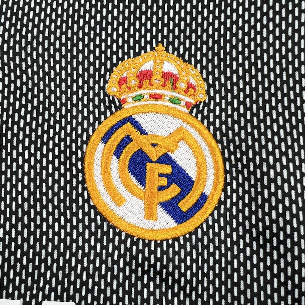 Camiseta Real Madrid Portero Retro 2002/03 Versión Fan