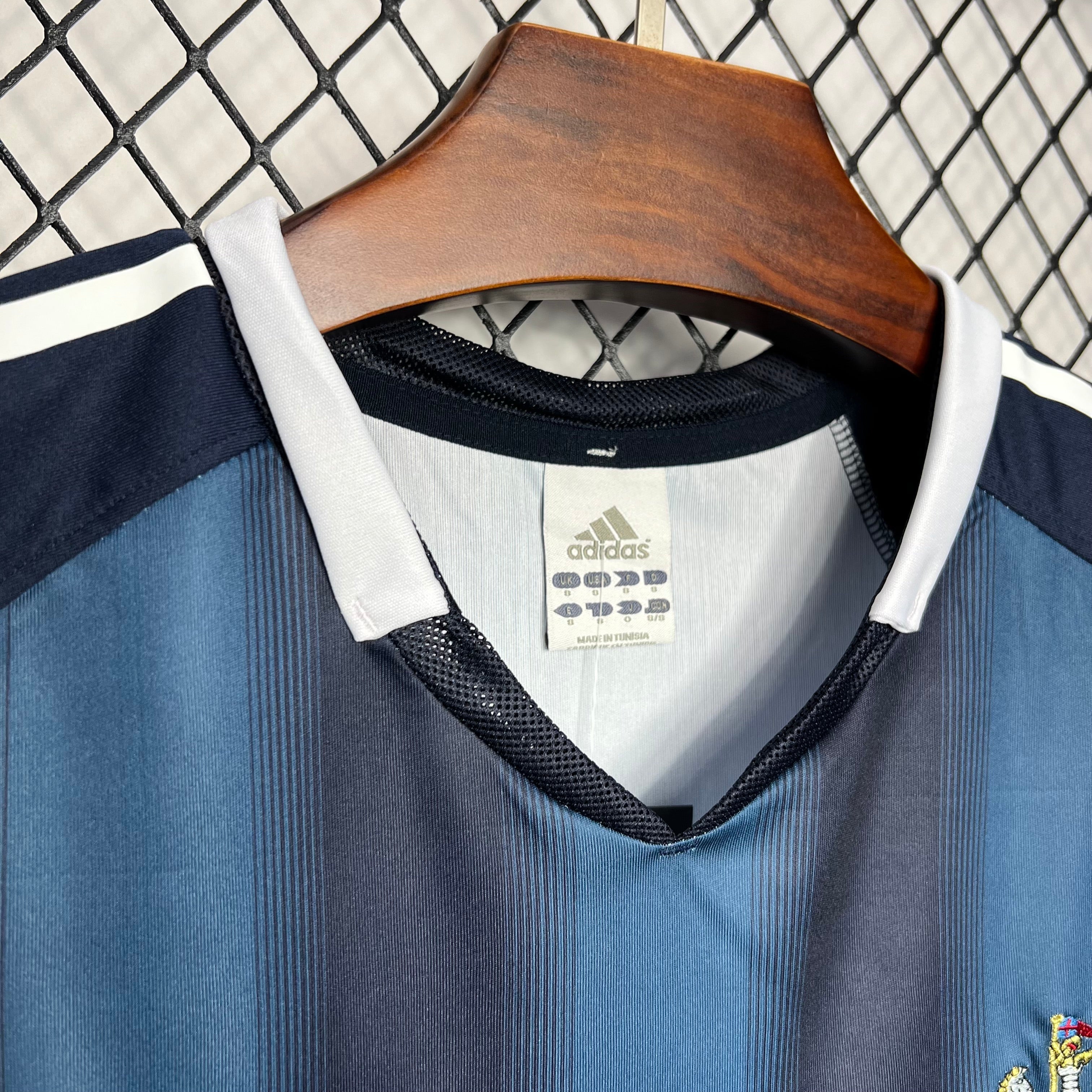 Camiseta Newcastle Visita Retro 2004/05
