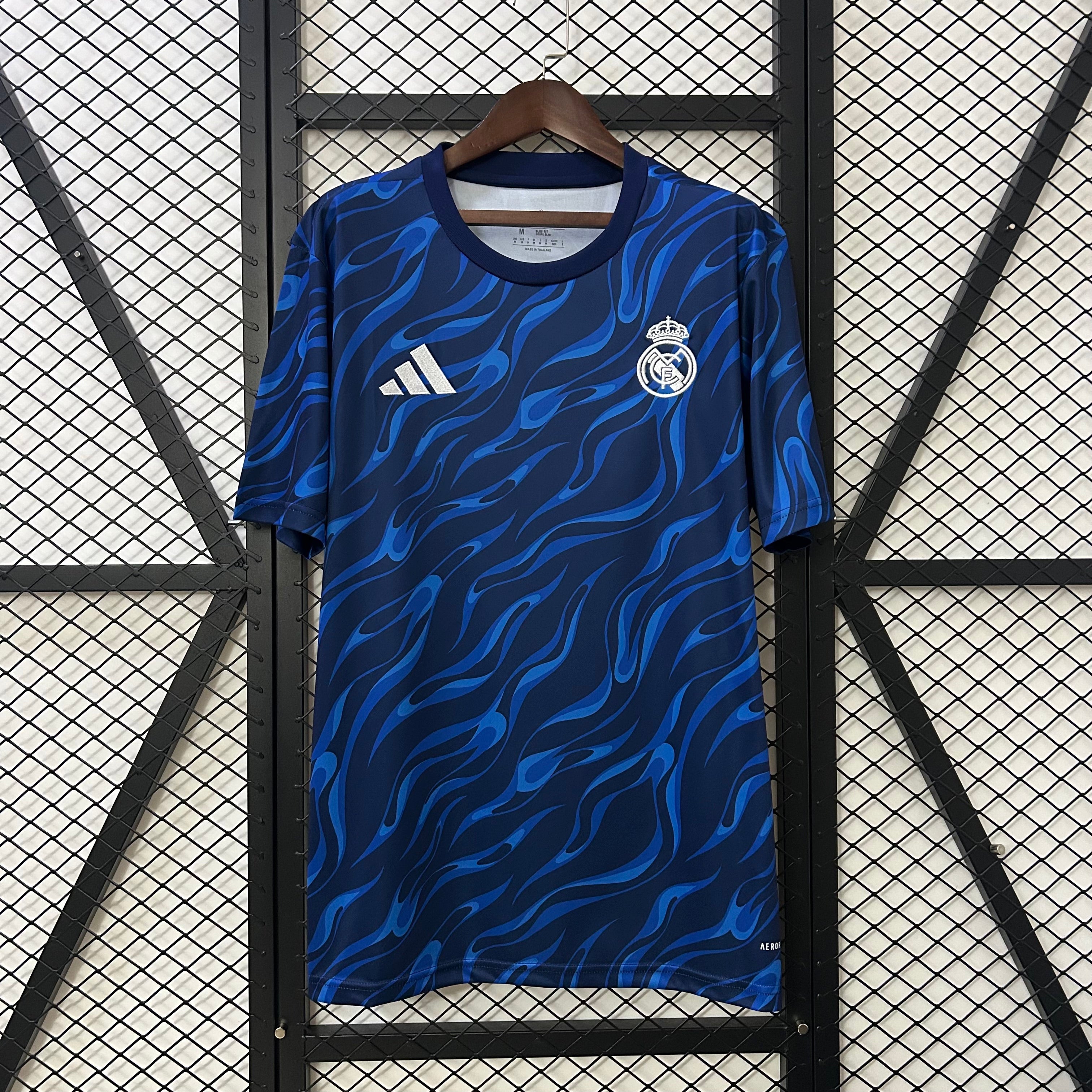 Real Madrid Entrenamiento Azul 2025/26 Versión Fan