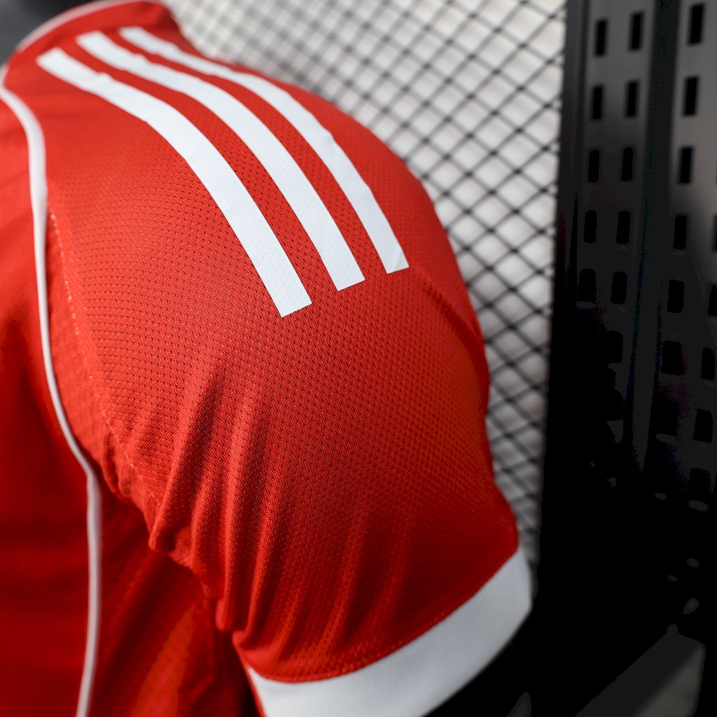 Camiseta Bayern Munich Local 2025/26 Versión Jugador