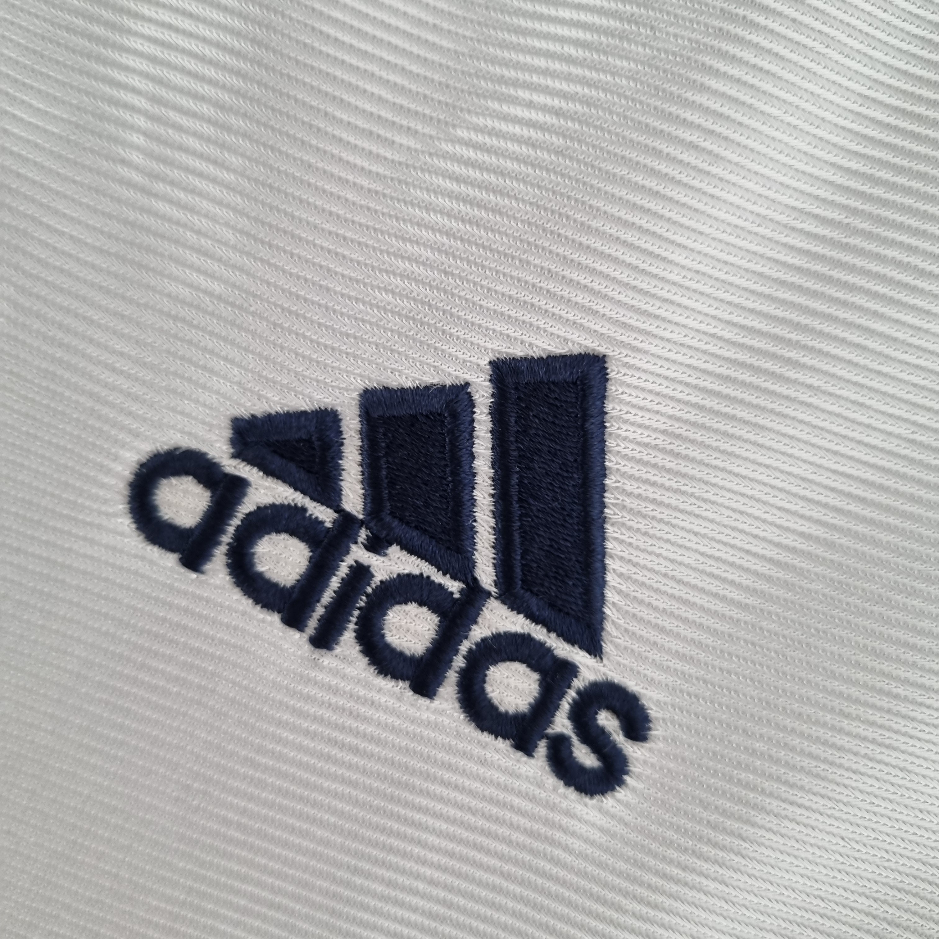 Camiseta Real Madrid Local Retro 2000