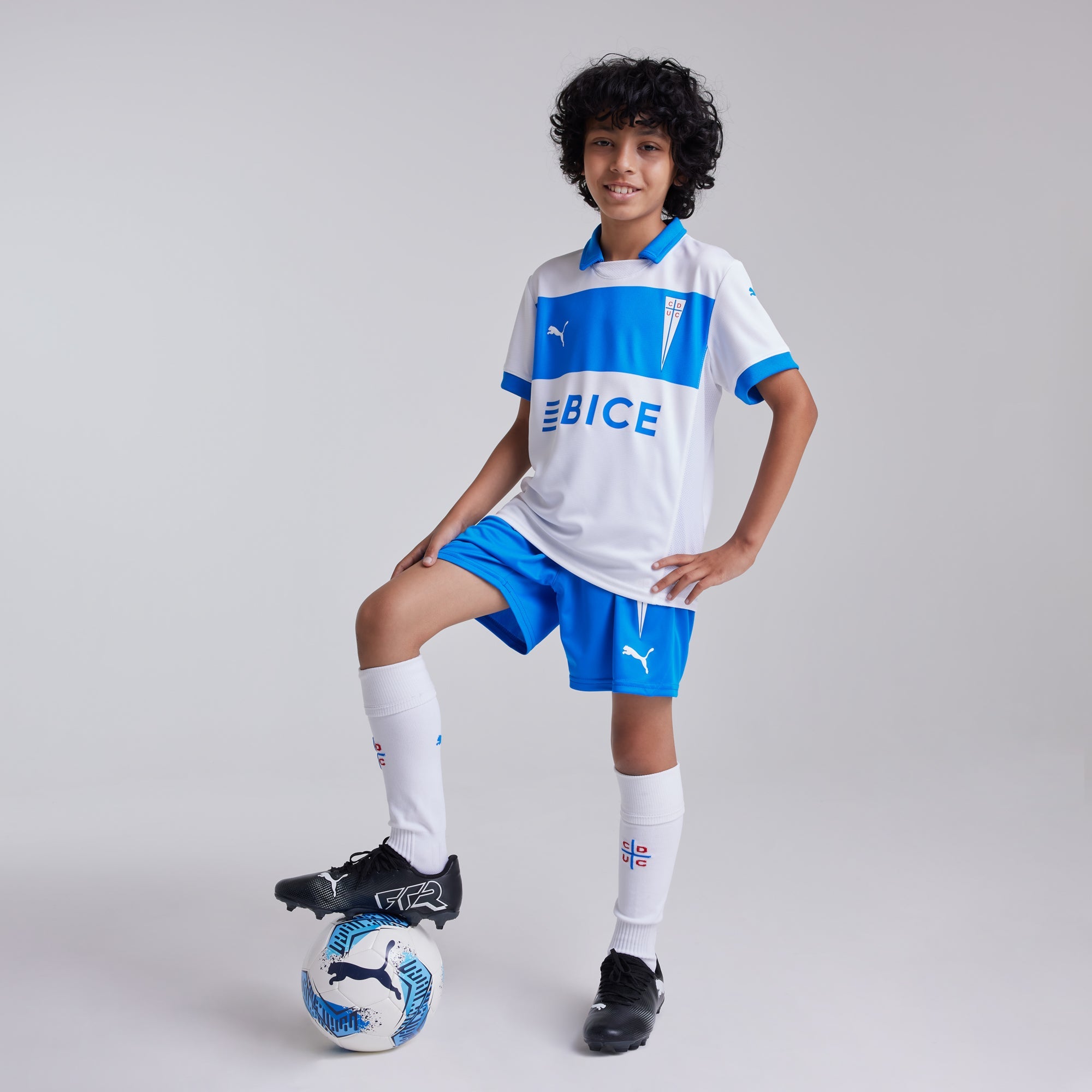 Camiseta Puma Universidad Católica Local 2025 Niño