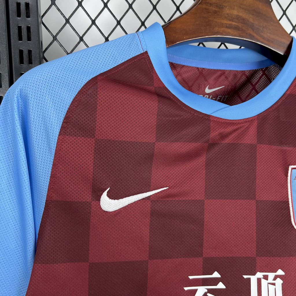 Camiseta Aston Villa Local Retro 2011/12 Versión Fan